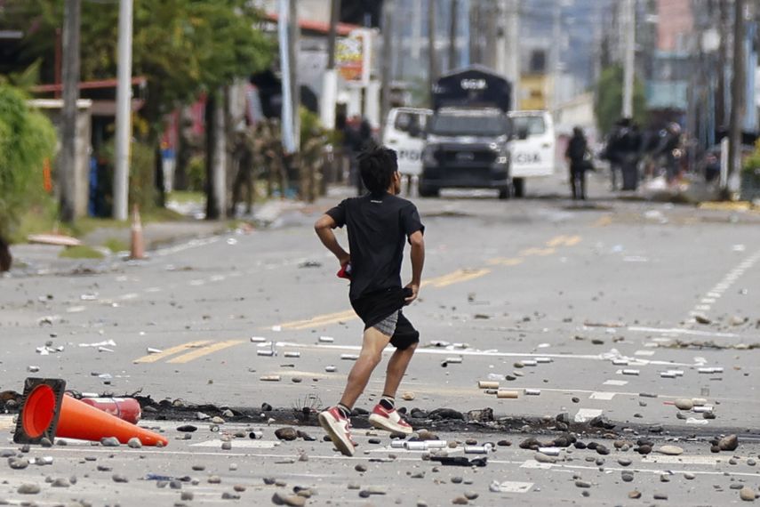 Gobierno señala a pandillas como responsables de disturbios en protestas de Bocas del Toro