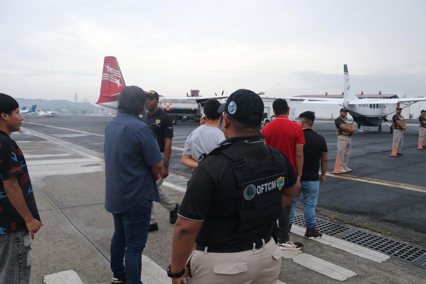 Panamá y EEUU coordinan deportación de 43 extranjeros, cinco con antecedentes penales