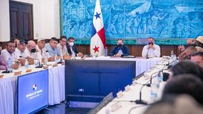 Cortizo se reúne con gremios de productores agropecuarios y agroindustriales