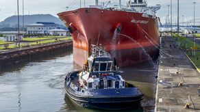 Canal de Panamá espera normalizar tránsito en menos de un año por las lluvias