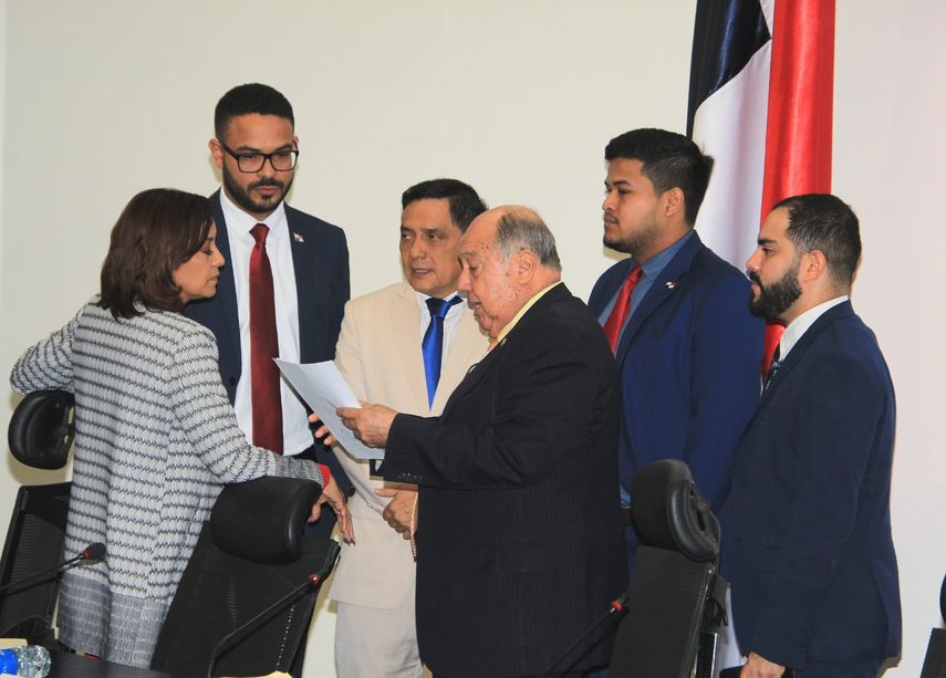 Asamblea Nacional exige presencia de autoridades de la CSS, en debate de reformas