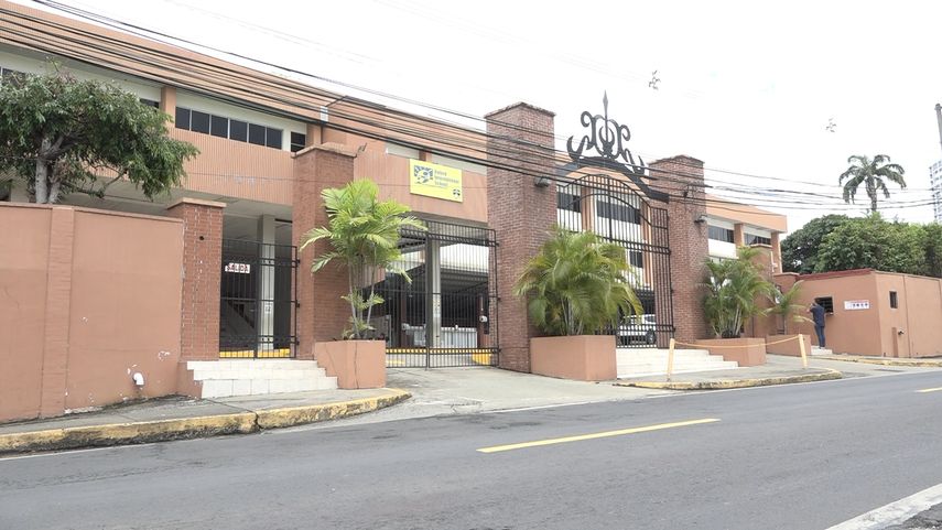 Más de 30 mil estudiantes migraron de escuelas particulares