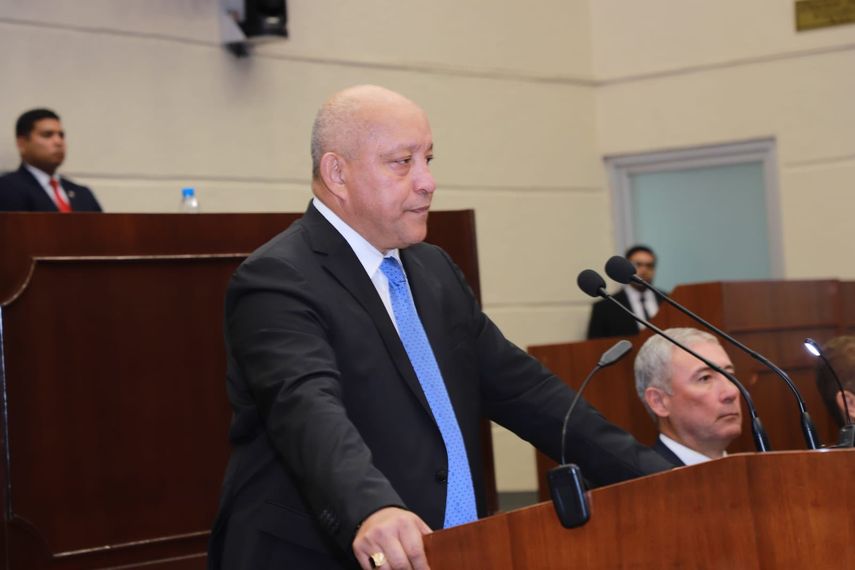 Crispiano Adames defiende rol de la Asamblea Nacional