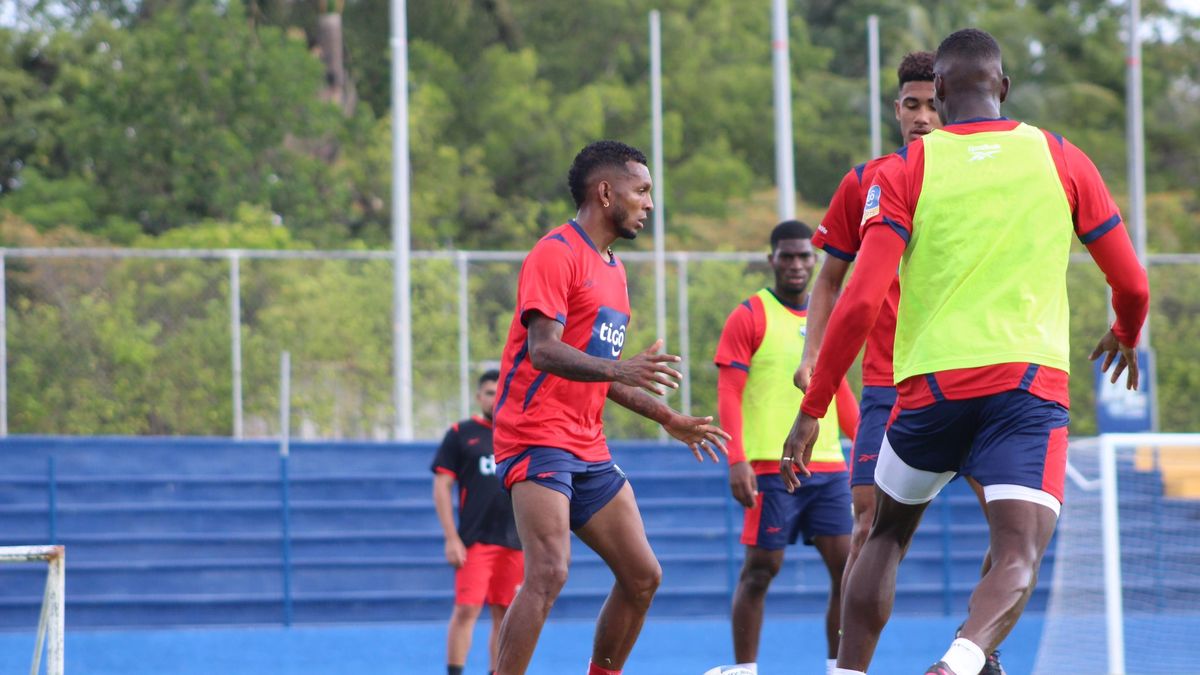 Selección Mayor de Panamá va a Costa Rica por busca del boleto al Final Four