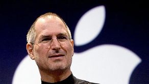 Sandalias de Steve Jobs se venden por casi 220.000 dólares