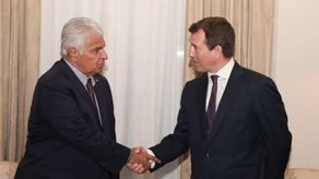 Presidente Mulino se reunió en su despacho con el sobrino del Rey Carlos III