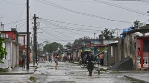 Cuba reconoce daños muy fuertes en casas e infraestructura tras paso de Rafael