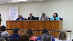 Autoridades académicas de la Universidad de Panamá.