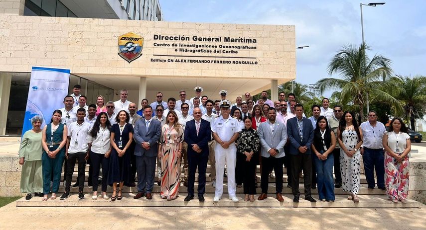El equipo del MTCC Latin America, con sede en la UMIP, presentó avances en proyectos piloto de eficiencia energética, implementación de tecnologías verdes a bordo de buques y mecanismos de monitoreo de emisiones. El equipo del MTCC Latin America, con sede en la UMIP, presentó avances en proyectos piloto de eficiencia energética, implementación de tecnologías verdes a bordo de buques y mecanismos de monitoreo de emisiones.
