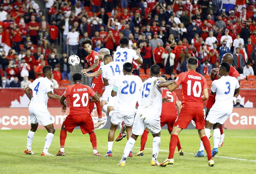 Canadá golea 4-1 a Panamá en octagonal de Concacaf 