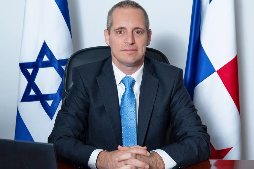 Maribel Gordón y el Embajador de Israel cruzan palabras