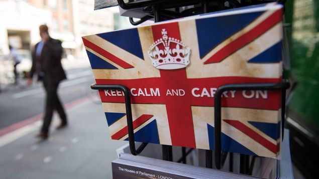 El Brexit provoca un seísmo mundial y la caída de Cameron