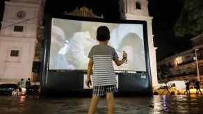 Gobierno autoriza reapertura de cines