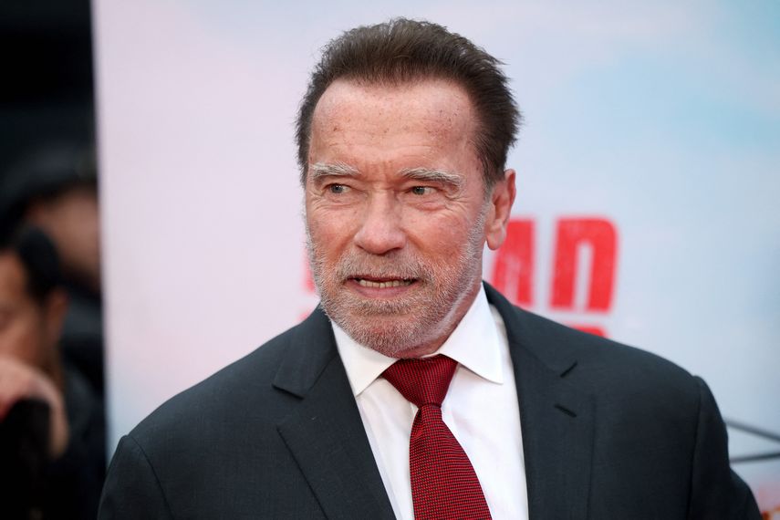 Schwarzenegger fue retenido por no declarar un reloj