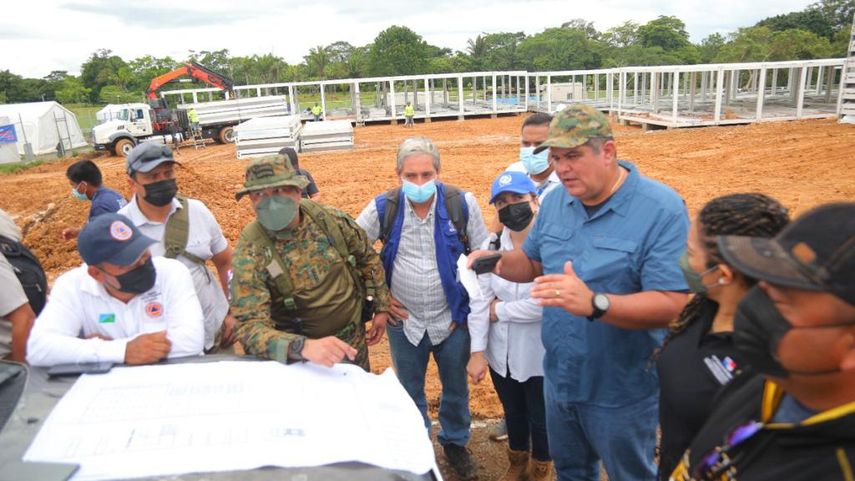 Panamá aumenta capacidad para recibir migrantes en Darién.