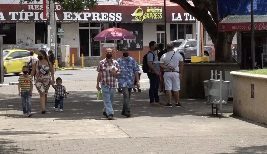 Durante el primer día de la eliminación del uso obligatorio de mascarilla