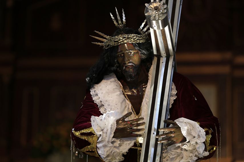 El Cristo Negro de Portobelo es venerado por sus milagros en Colón