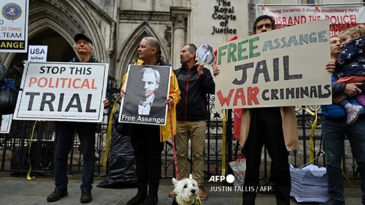 Julian Assange podrá contraer matrimonio en la cárcel, según su pareja