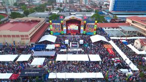 La tercera edición del festival Sabores de Colón rompió récords y se consolidó como el evento gastronómico más grande de Centroamérica, tras congregar a más de 120 mil asistentes los días 28 de febrero y 1 de marzo en el Centro de Arte y Cultura de Colón.