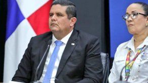 Profesor que viajó a Europa contagió de Covid-19 al director del Beckman