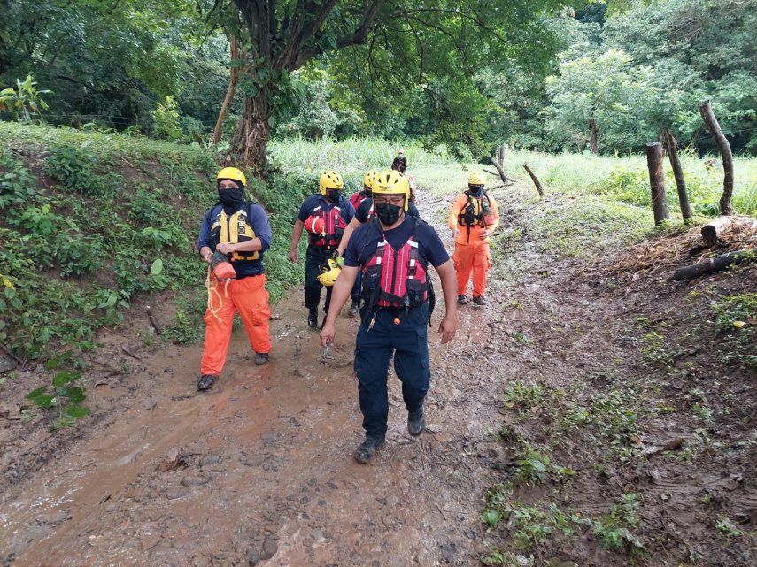 Las fuertes lluvias que por varias horas se registraron en Coclé y Colón, ocasionaron inundaciones en unas 20 y 25 viviendas, respectivamente. Foto/Sinaproc 