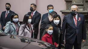 Primera dama de Perú declara caso de tráfico de influencias