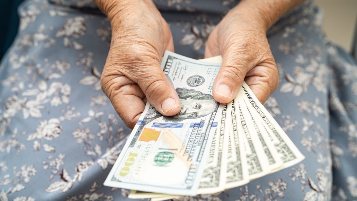 La Caja de Seguro Social (CSS) confirmó el calendario oficial de pagos correspondiente a marzo de 2026 para jubilados y pensionados en Panamá, tanto para quienes reciben su dinero mediante transferencia ACH como para aquellos que cobran por cheque. La Caja de Seguro Social (CSS) confirmó el calendario oficial de pagos correspondiente a marzo de 2026 para jubilados y pensionados en Panamá, tanto para quienes reciben su dinero mediante transferencia ACH como para aquellos que cobran por cheque.