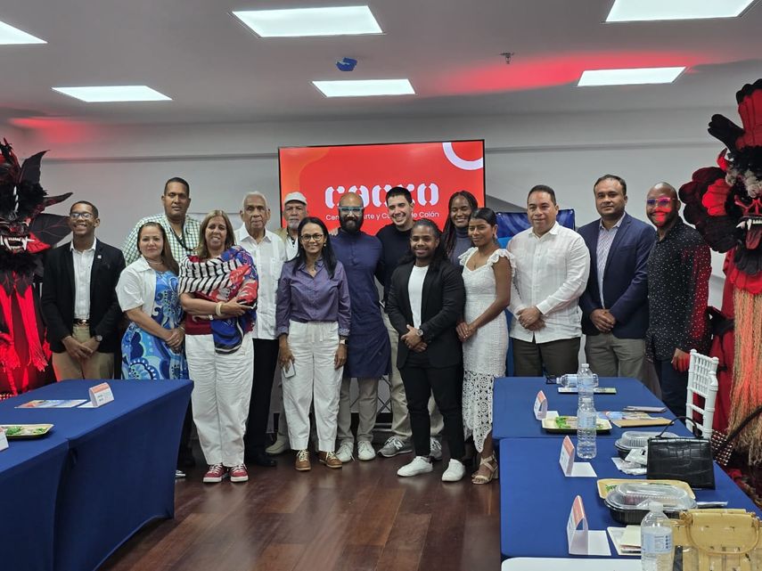 En un encuentro clave para el futuro de la juventud colonense, los principales alcaldes de la provincia de Colón se reunieron con el Subsecretario General de Asuntos de la Juventud de la ONU, Felipe Paullier. En un encuentro clave para el futuro de la juventud colonense, los principales alcaldes de la provincia de Colón se reunieron con el Subsecretario General de Asuntos de la Juventud de la ONU, Felipe Paullier.