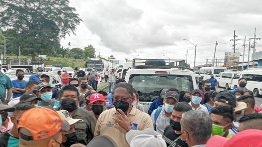 MOP atiende a dirigentes de comarca Ngäbe-Buglé para evitar cierres