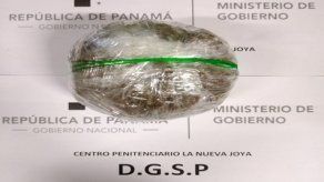 Motorizados penitenciarios decomisan paquete con presunta droga lanzado por dron