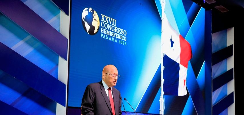 El titular del MEF dijo que para lograr una óptima regulación y efectividad, en nuestras acciones es necesario que los países comprendan, los riesgos que significa el lavado de activos en cada uno de los sectores, justamente, para mitigarlos. El titular del MEF dijo que para lograr una óptima regulación y efectividad, en nuestras acciones es necesario que los países comprendan, los riesgos que significa el lavado de activos en cada uno de los sectores, justamente, para mitigarlos.