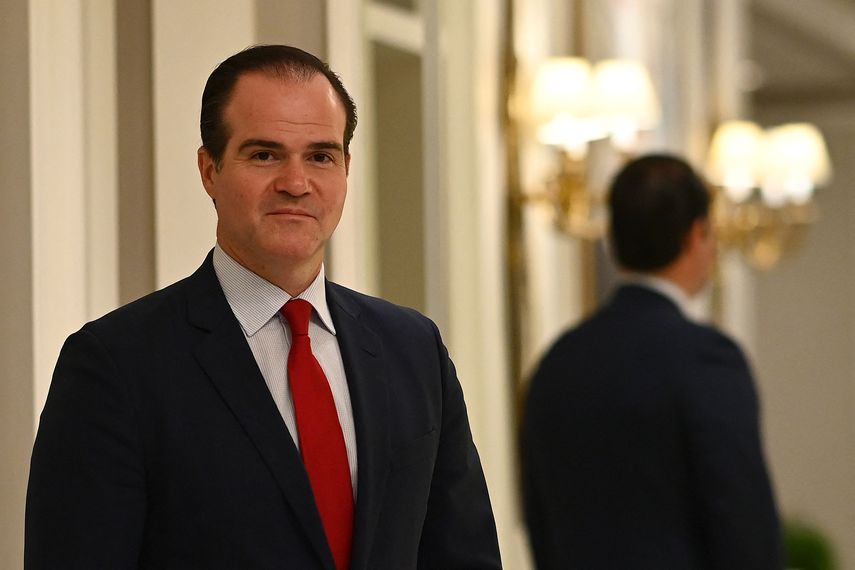 BID: destituyen a presidente tras romance con una subalterna