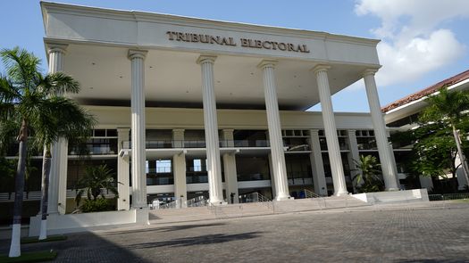 55 aspirantes se postulan al cargo de magistrado del Tribunal Electoral