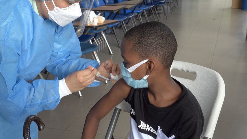 Panamá inicia vacunación anticovid en niños de 5 a 11 años
