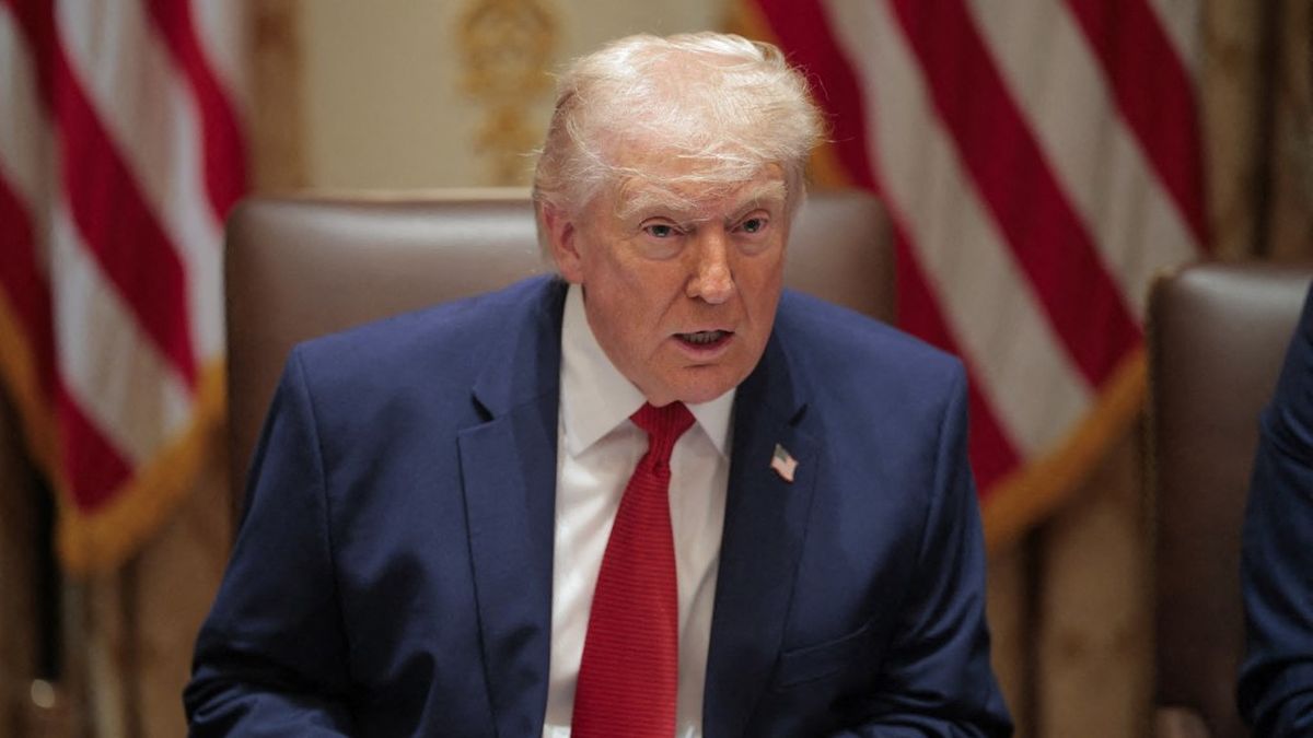 Trump amenaza con destruir la principal terminal petrolera de Irán pese al alza de los precios Trump amenaza con destruir la principal terminal petrolera de Irán pese al alza de los precios