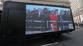 Luigi Mangione acusado de asesinar a ejecutivo de seguros médicos en Nueva York se declara no culpable