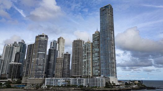 Panamá proyecta crecimiento económico del 5,3 % para 2026 con mayor confianza empresarial Panamá proyecta crecimiento económico del 5,3 % para 2026 con mayor confianza empresarial