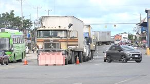 La reunión en David, fue encabezada por el subdirector Logístico Juan Pablo García, la Administración Regional de la Zona Occidental, DPFA, SENAFRONT e integrantes de los gremios de carga terrestre internacional.