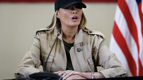 Melania Trump amenaza con demandar a Hunter Biden por vincularla con Jeffrey Epstein