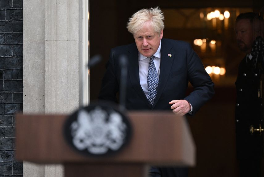 Boris Johnson dimite como líder del Partido Conservador