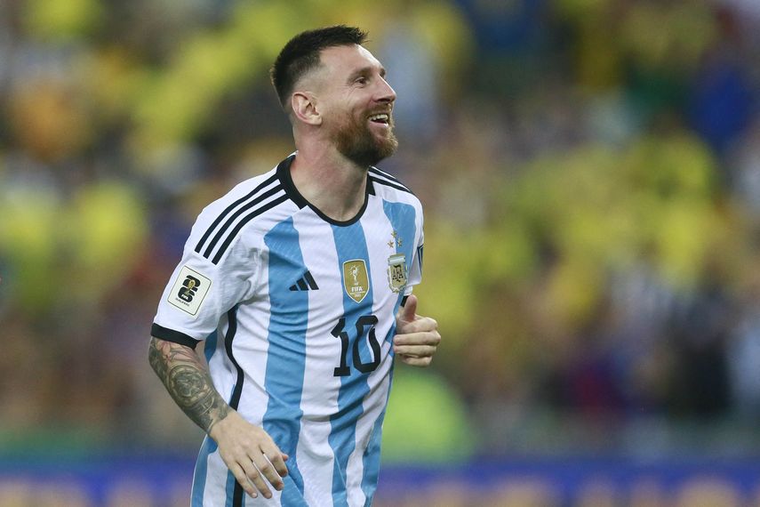 Argentina: Tren de Messi no frena pero el DT amaga bajarse