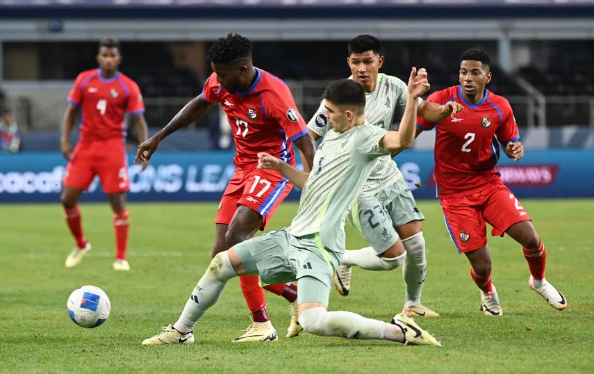 La Selección de Panamá jugará el domingo ante Jamaica, para decidir al tercer lugar de esta Liga de Naciones de la Concacaf. La Selección de Panamá jugará el domingo ante Jamaica, para decidir al tercer lugar de esta Liga de Naciones de la Concacaf.
