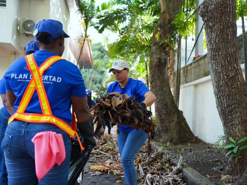 Cefere realiza trabajos de limpieza en la antigua Nunciatura de Panamá con el Plan Libertad