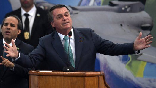 Bolsonaro busca hacer una demostración de fuerza en tensa jornada de marchas en Brasil
