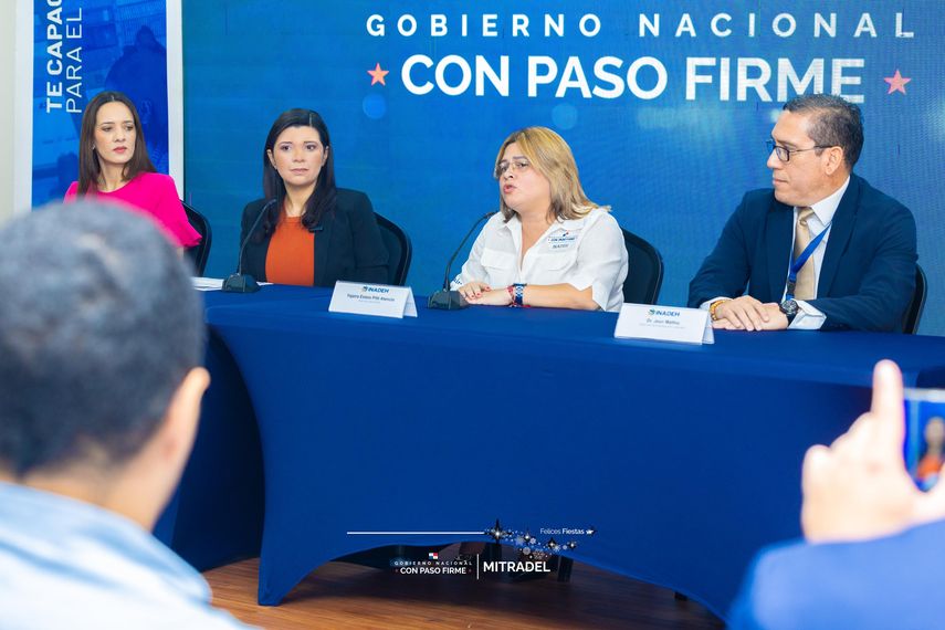 Se registran 64,800 nuevos contratos de trabajo en 5 meses, según Mitradel