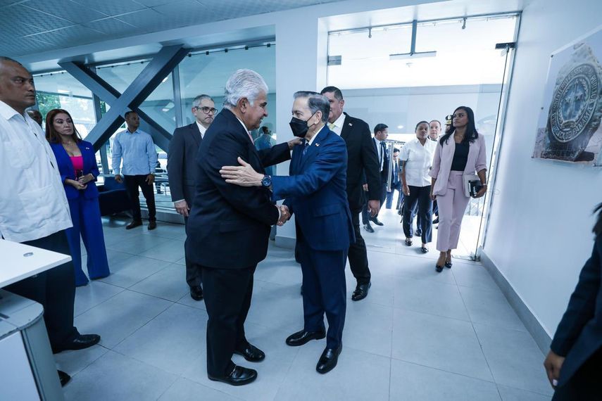 José Raúl Mulino y Cortizo culminan con éxito primera reunión de transición José Raúl Mulino y Cortizo culminan con éxito primera reunión de transición