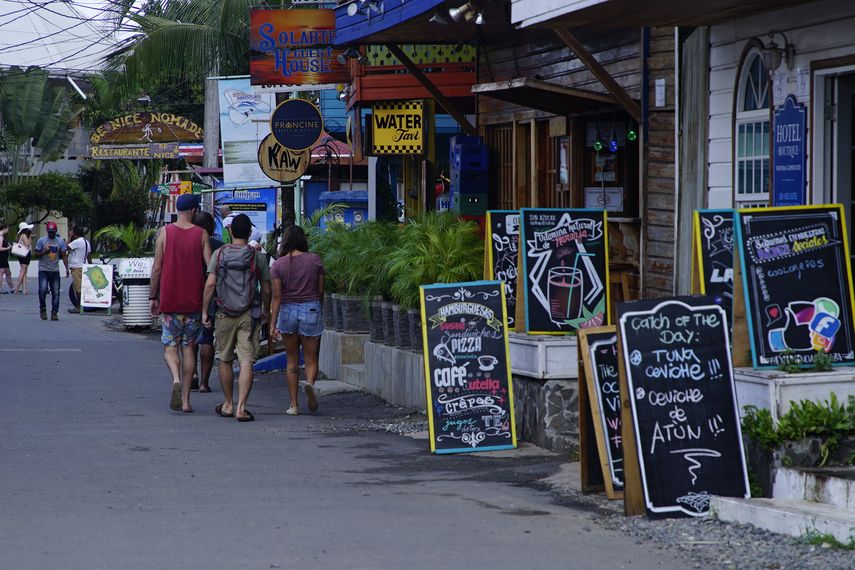 APATEL: Hay falta de voluntad para reactivar el turismo