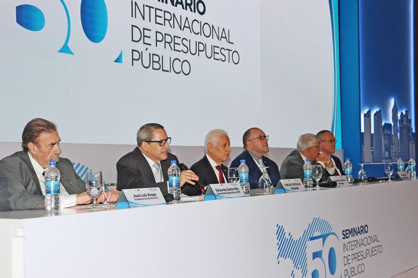 El 50 Seminario Internacional de Presupuesto Público, que se realizó en Panamá, con la participación de autoridades de más de 58 países de América Latina y el Caribe, y con representantes de Europa, abordó temas de interés para los pueblos. El 50 Seminario Internacional de Presupuesto Público, que se realizó en Panamá, con la participación de autoridades de más de 58 países de América Latina y el Caribe, y con representantes de Europa, abordó temas de interés para los pueblos.