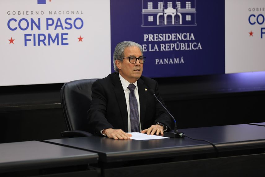 El ministro de salud, Fernando Boyd Galindo, explicó la propuesta del gobierno. El ministro de salud, Fernando Boyd Galindo, explicó la propuesta del gobierno.