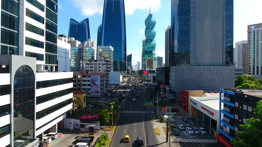 Crecimiento económico podría ser de entre 7.5% y 8% en 2022